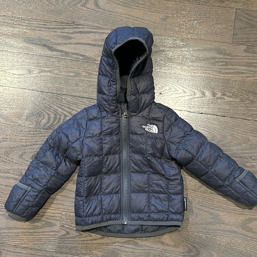 North Face Thermoball baby jacket size 6-12 months